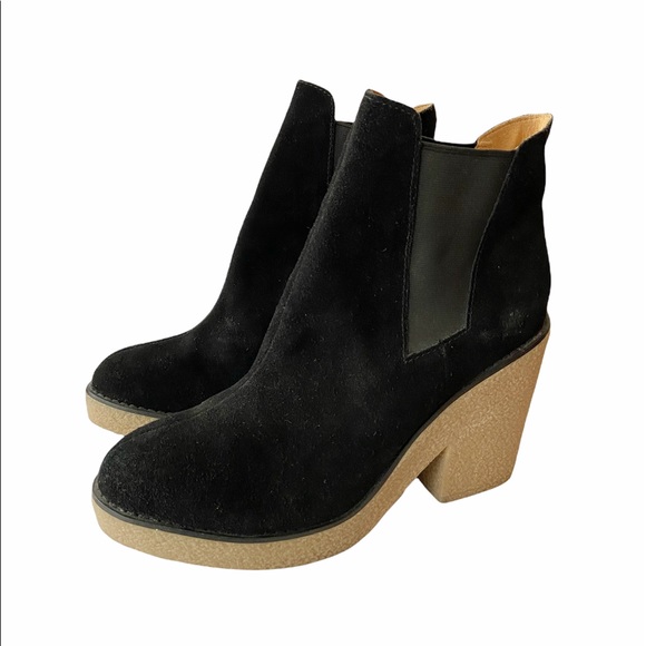 Urban Outfitters Posey Gumsole Classic Boots Boho Black Suede Upper Size 10M - Picture 3 of 11